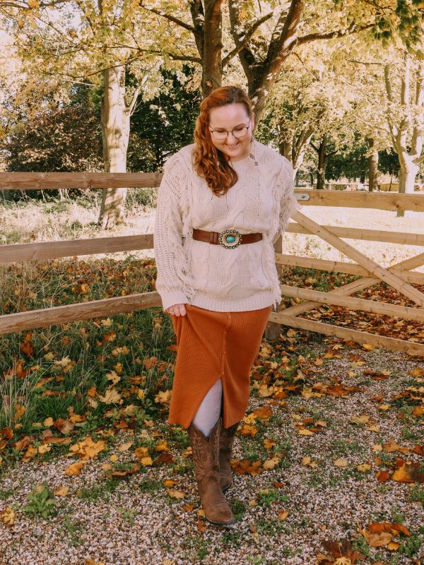 Mel Fielden daily outfits - autumn outfit western style with cowboy boots and fringe jumper