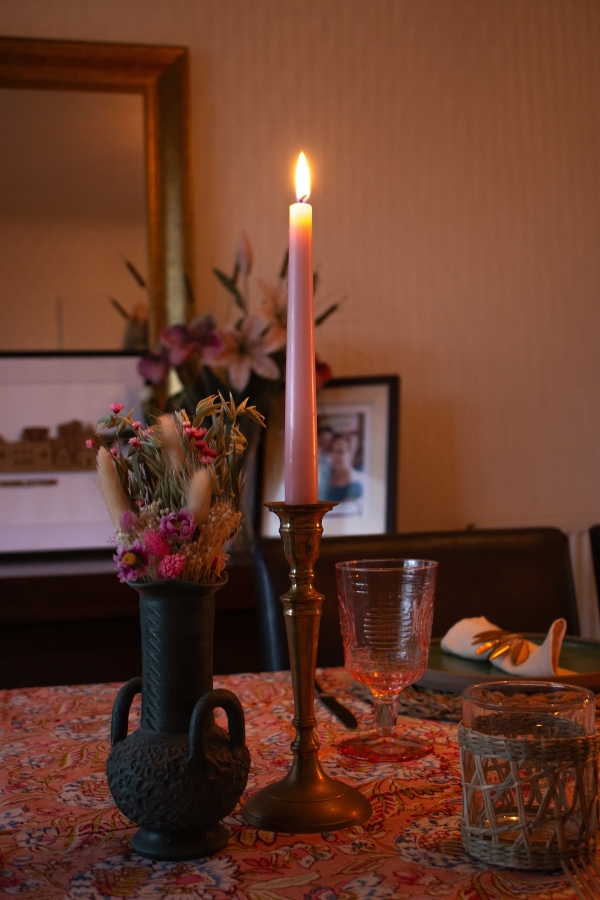 pink-dinner-candle