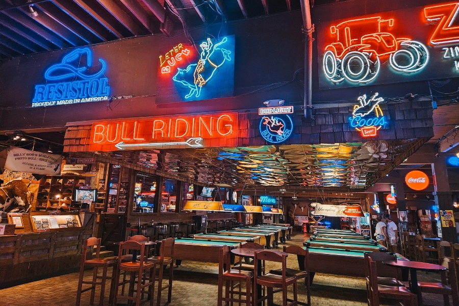 Billy Bob's Honky Tonk