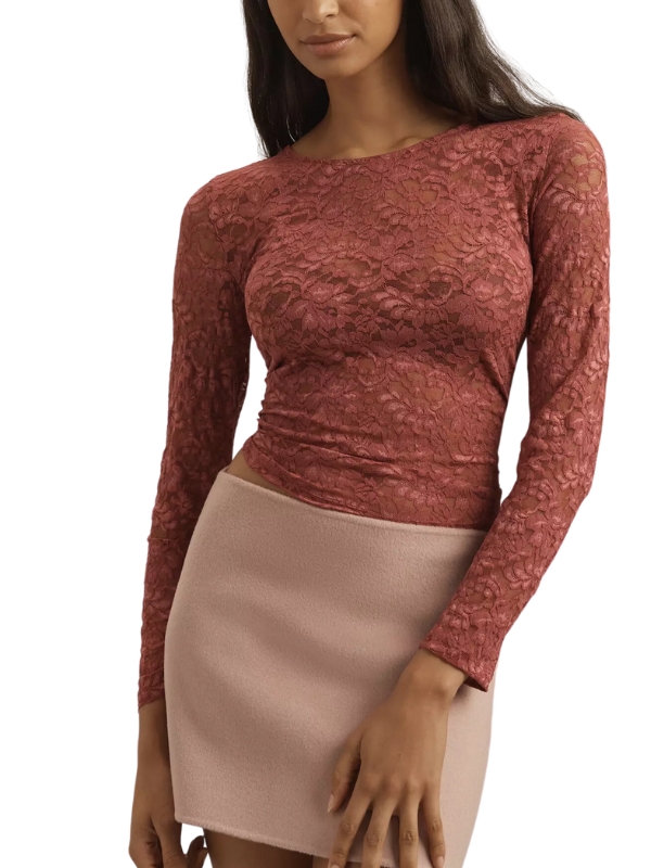 Long sleeved lace top