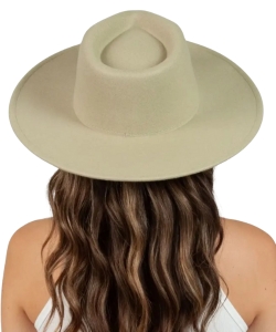 green-wide-brim-hat