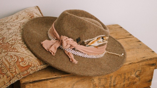 styling-a-custom-western-hat.  display picture 2