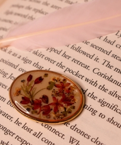vintage-floral-brooch