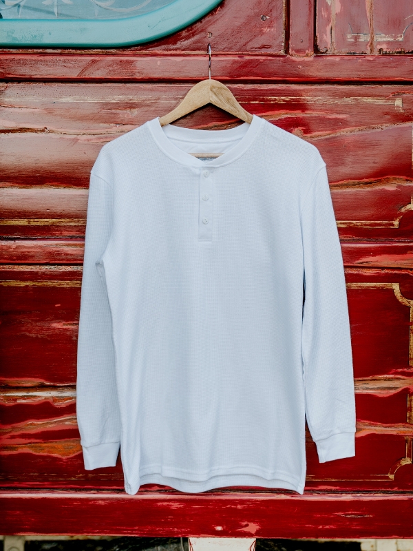 Men's waffle knit henley top - white