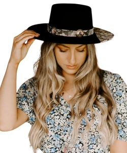 black-snake-print-gambler-hat