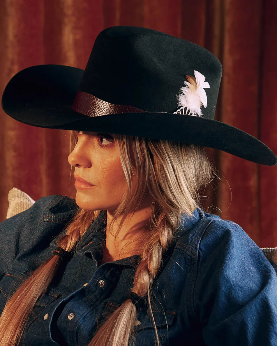 charlie1horse-lainey-wilson-saddle-up-cowboy-hat-black_1080x