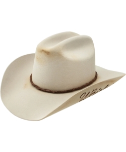 lainey-wilson-whirlwind-cowboy-hat