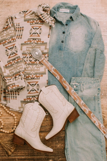 The mountain retreat cowgirl outfit