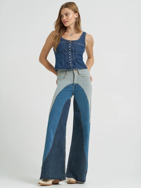 Wrangler x Lainey Wilson Groovy wide leg jeans